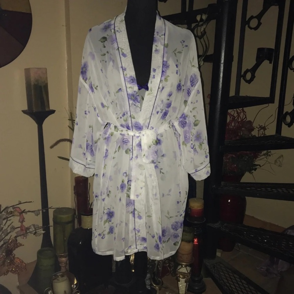 Frederick’s of Hollywood Chiffon Purple Floral Nightgown Robe Set